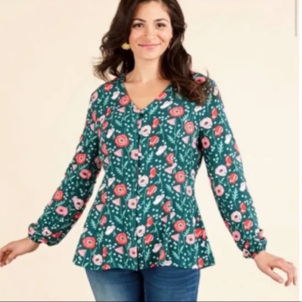 Matilda Jane Floral Pattern Green Base Women Medium Button Front Long Sleeve Top